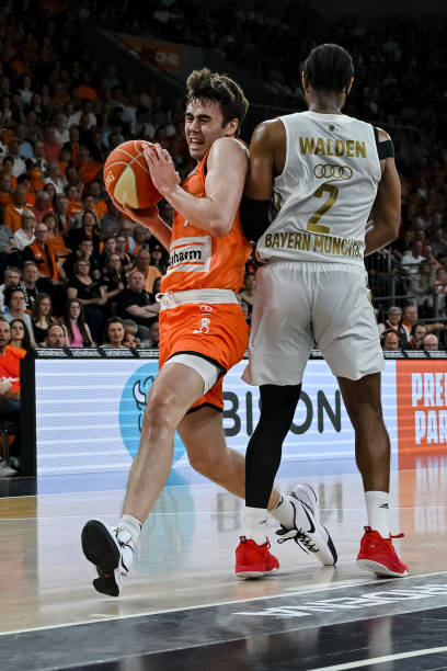 足球的世界 足球的世界